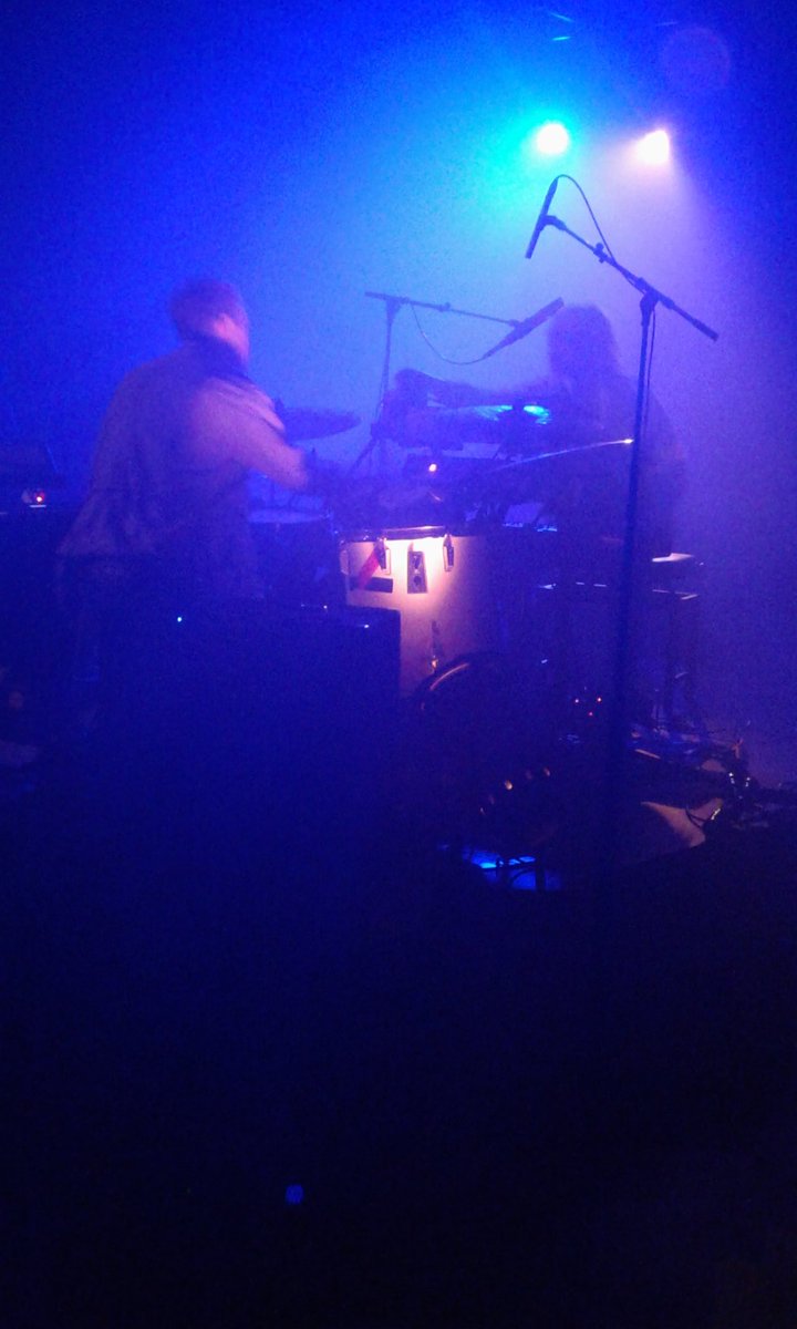 midnightcapt's tweet image. 28th concert of 2018 @harelbeke #ccspoor org. #tweeklank
 Bands #rumours &amp;amp; #beraadgeslagen
Both so intense... Wonderfull