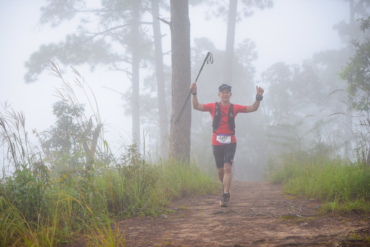 appleact's tweet photo. The best view comes after
the hardest climb. #pyt100 #compressportth #ultratrailrunner #trailrunning #fenix5xplus https://t.co/ng2I9etEPK