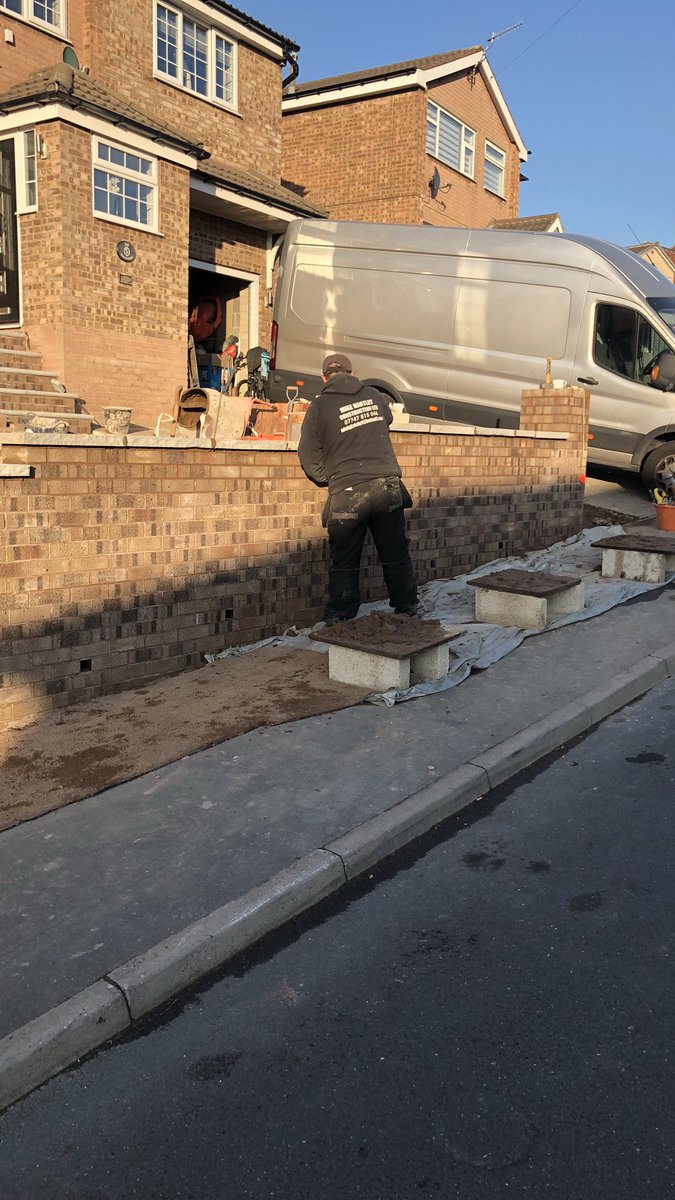 mickybricky1's tweet photo. What a week!!! Lots of progress and coming together brilliantly 👌🏻👍🏻 #Sheffieldissuper #sheffield #mickybricky1 #ATSOPRO #ATSocialMedia #uksmallbiz #UKSOPRO #ukbizhour #sheffbizhour #sheffbiz #southyorkshire #tradesmen #quality #happycustomers #mikehartleyconstructionltd https://t.co/cxWPyjsTHS