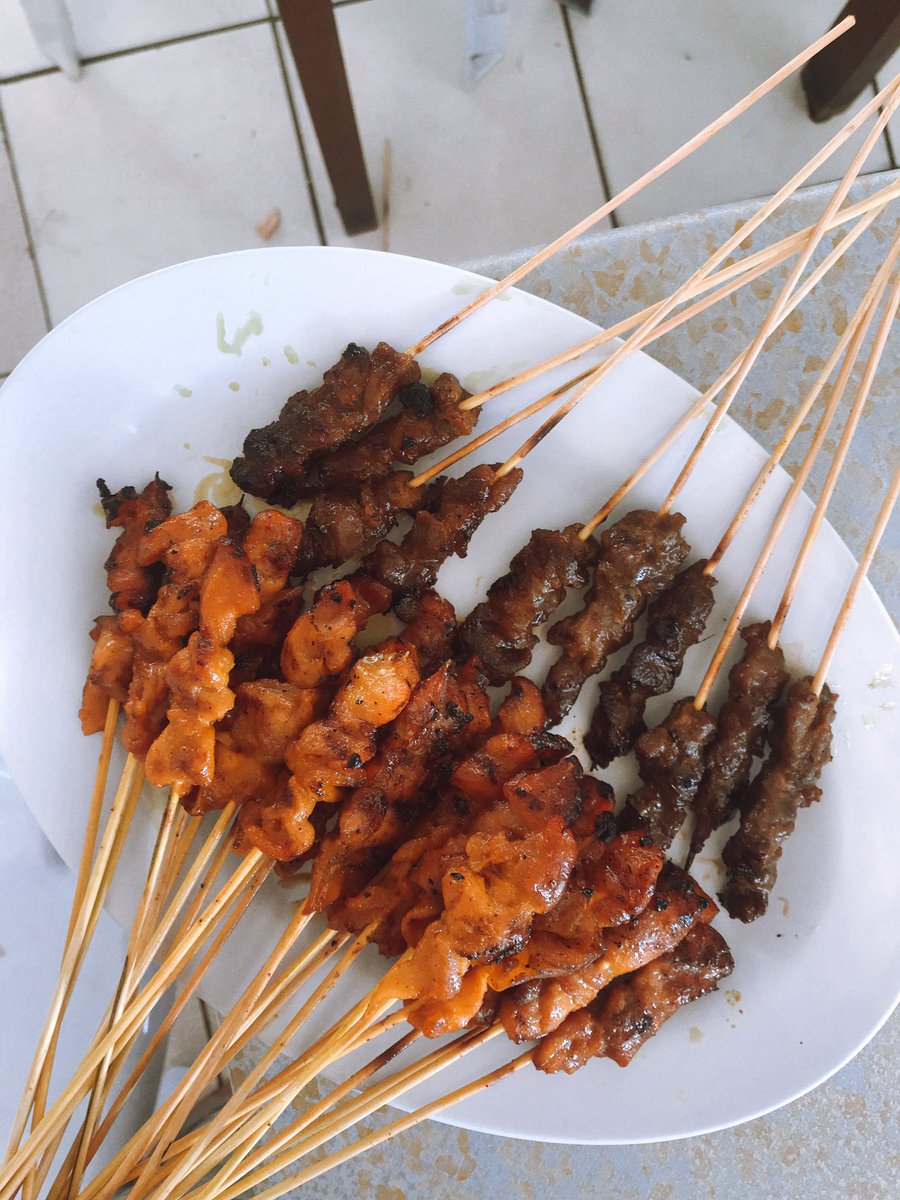 KKCity's tweet photo. Satay Hajah Tominah Sipitang memang ๐๐ป๐๐ป๐๐ป https://t.co/XGnL4Uqd40