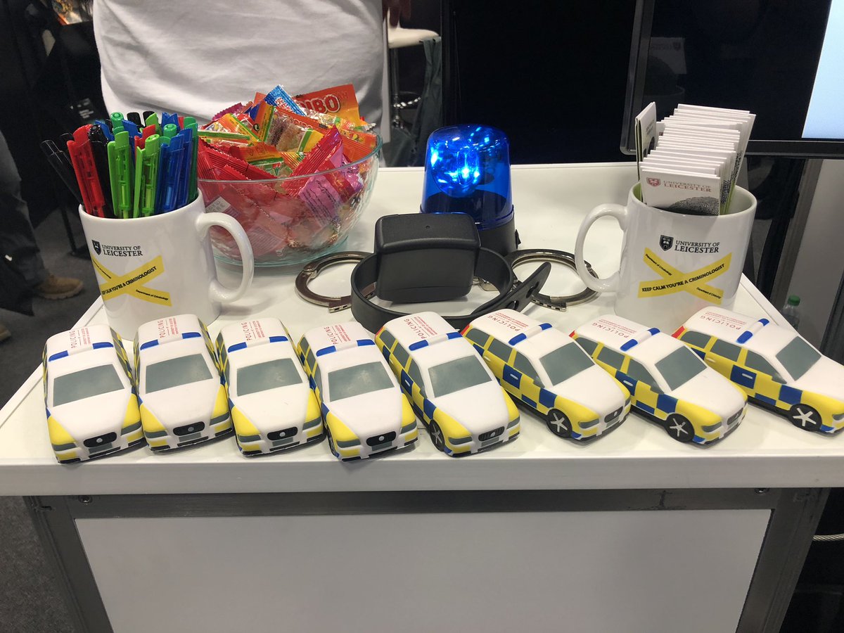 PolicingLeic's tweet photo. All set to discuss our exciting new BSc Policing degree at @uniofleicester Open Day. 👮‍♀️ 👮‍♂️ #policing @CriminologyLeic #LaunchYourself https://t.co/Zpv8qq04f6