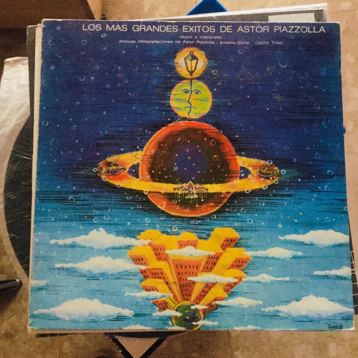 MiquiPuig's tweet photo. Segundo disco de sΓ‘bado: Varios Artistas / Los mas grandes exitos de Astor Piazzolla / CBS (1981) #nutango #tango #jazz #iminlovewithmyrecordcollection #bandoneon #astorpiazzolla #argentinafolk #fuellearrugado #adiosnonino https://t.co/69kZV8Vmb6