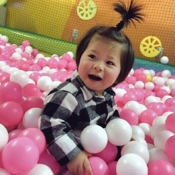 ryuaGabriel's tweet photo. 1枚目1歳なったばっかりぐらいで
2枚目2歳なった時の写真💕💕

1年でめっちゃ
お兄ちゃんなったな笑笑
服は、同じのまだ着れた��ど
顔が全然違う😂😂 https://t.co/GRpgh3yimL