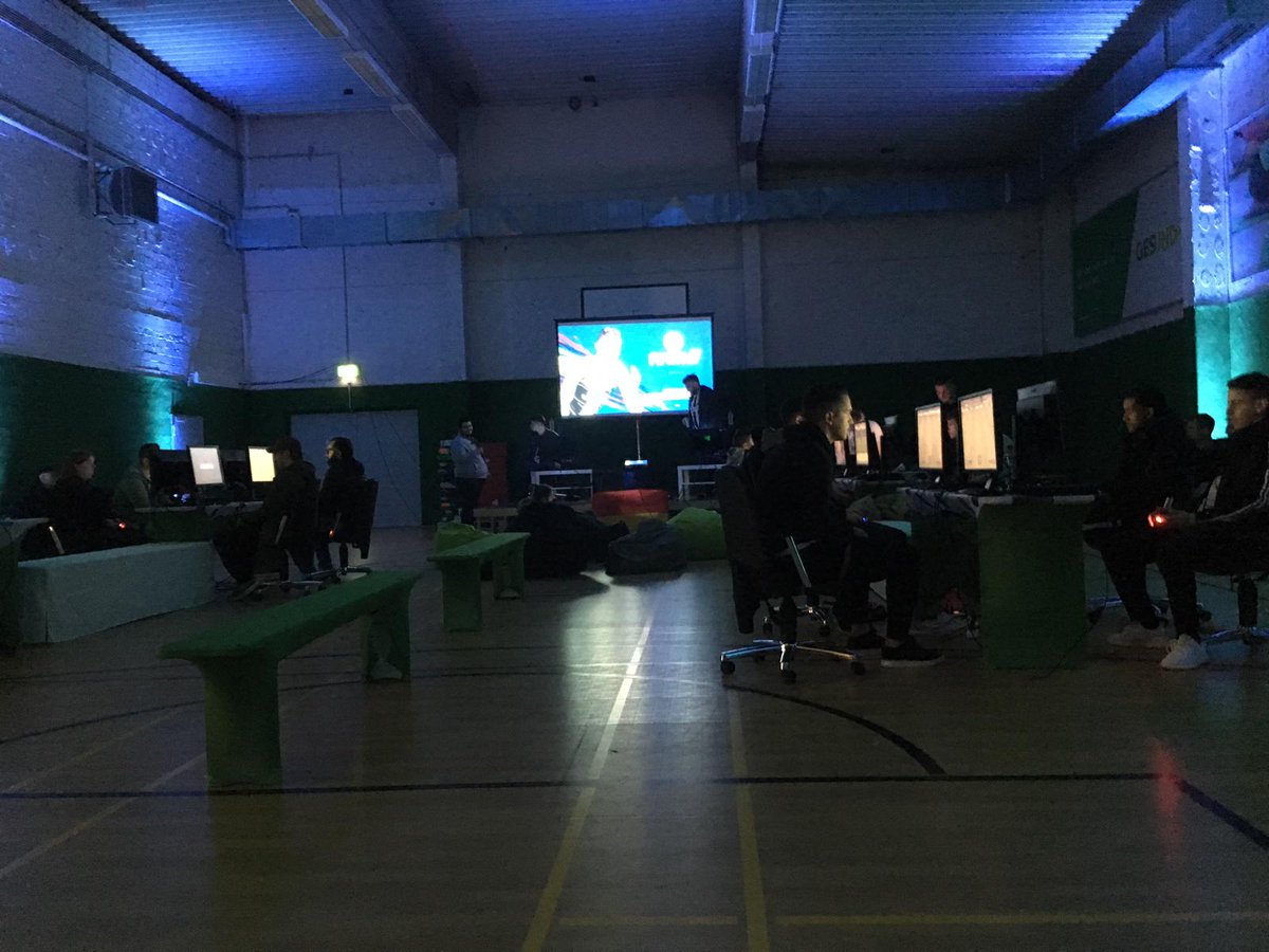 VelosoGG's tweet photo. #VeOFIFA

Our fifa player @Le19on19 just arrived at the @Zockerolymp_Stg FIFA Event. 

Updates from the event will follow.

Let's get it Leon! 🔥

#FIFA
#BeVeloso 💚 https://t.co/L9MnA3zZOr