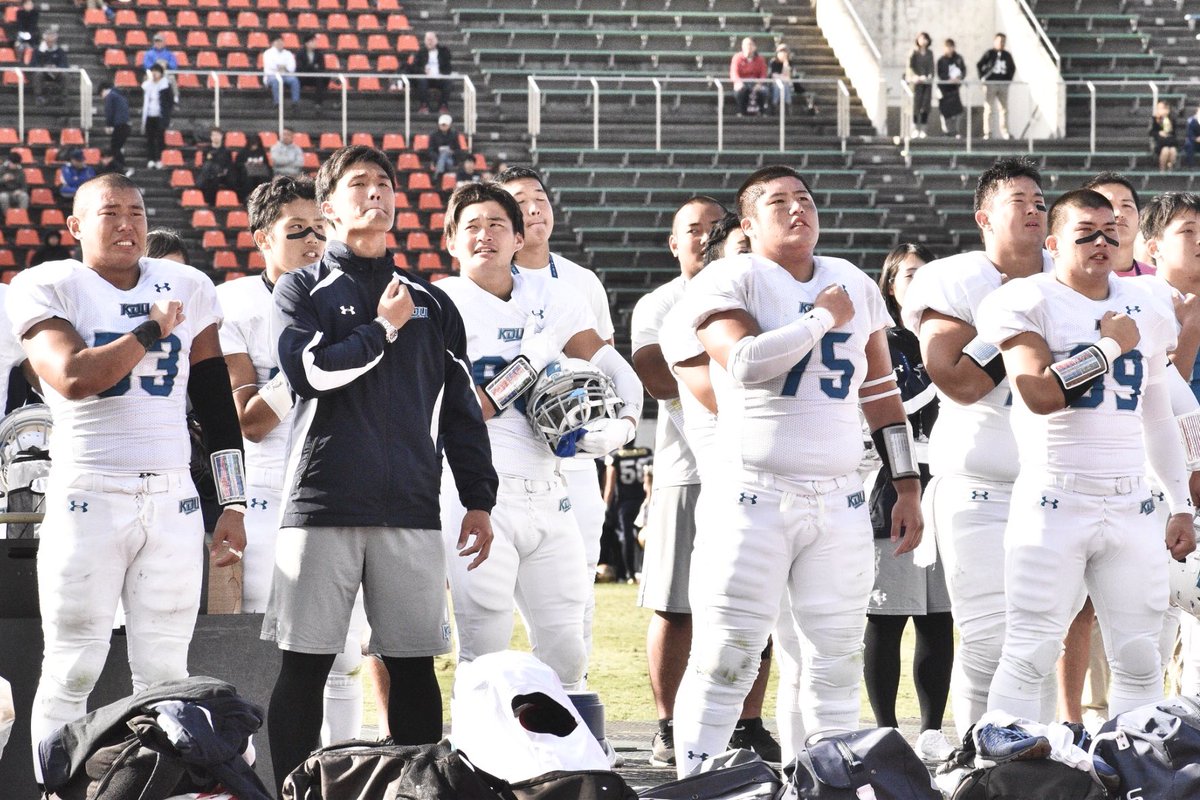 kindai_sports's tweet photo. 【アメリカンフットボール部】#2018関西学生アメリカンフットボールリーグ Div.1/第7節/対 #神戸大学 #REVANS/@万博競技場
本日で4年生は引退です。
Div.1の昇格と降格どちらも経験し、強さを持った彼らだからこそ、達成できた4強入りだろう。
4年間本当にお疲れ様でした✨ https://t.co/0ciM5s99b2