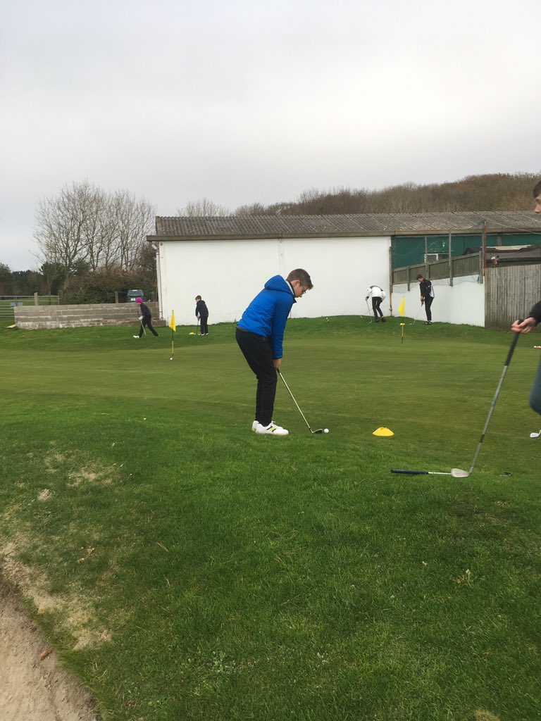 Coaching &amp; effective practice drills this morning for the senior <a href="/TehidyParkGC/">Tehidy Park Golf Club 〓〓</a>  Tigers before the 9 hole Winter series competition #GrowingtheGame