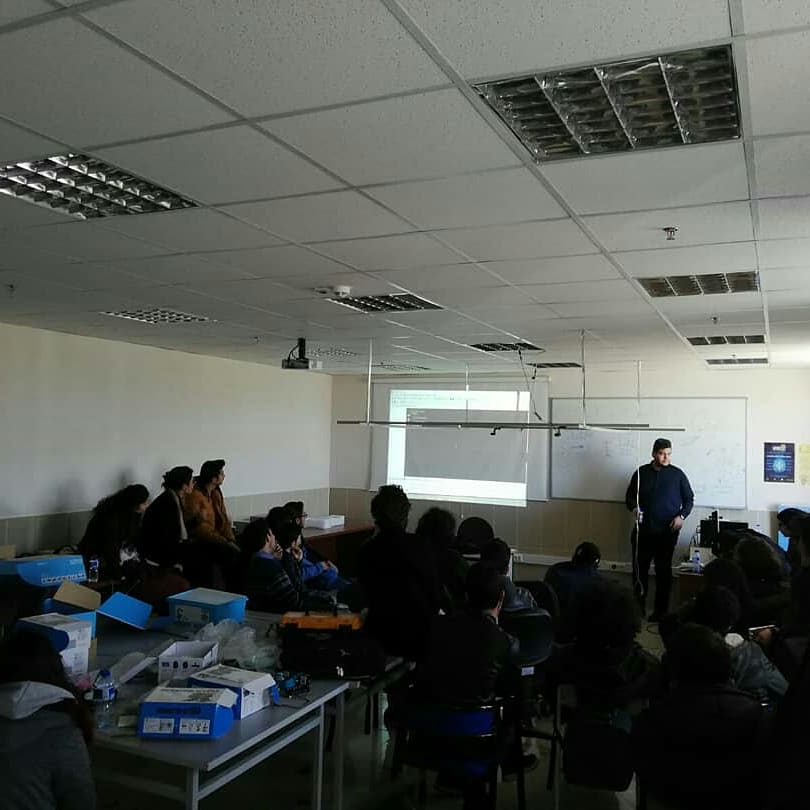 RobocotFEST's tweet image. Birinci kod günümüzden kareler.