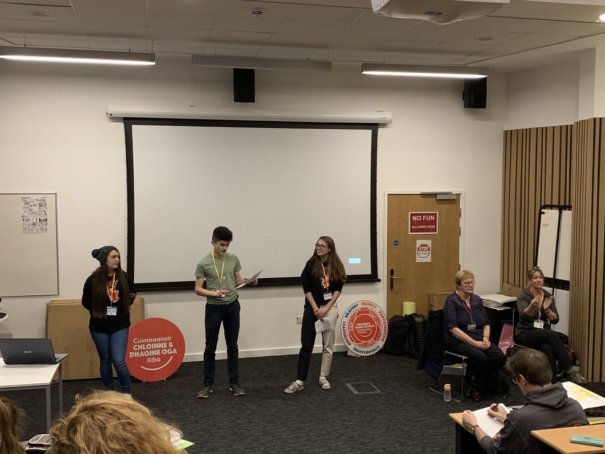 Bruce_Adamson's tweet photo. Day 2 kicking off with summary of last years work from the Young Advisers #ENOC2018 #ENYA2018 #YPHRG17 #YPHRG18 @CYPCS - including strategic plan, and key ENOC theme of mental health. https://t.co/HMntA7Tf0I