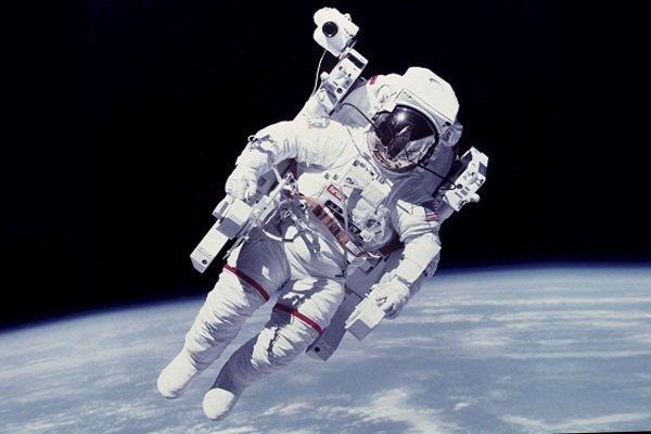 PurchaseOrg's tweet image. You wouldn’t explode in space without a spacesuit.