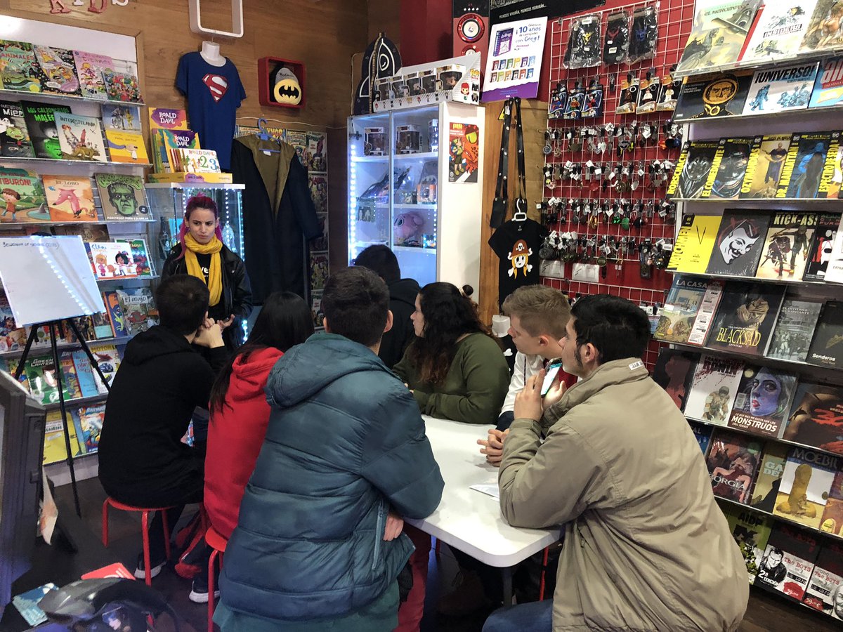 reversecomix's tweet photo. Cuarta clase de #ReverseAcademy !!
#ReverseComix https://t.co/HRujeaVp1X