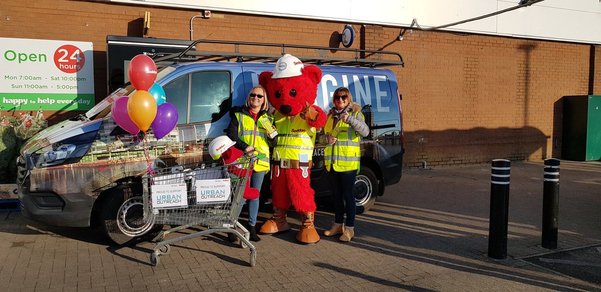 echodkinson's tweet image. Down at Astley Bridge @AsdaBolton today collecting for @UrbanOutreachUK #doingourbit #seddyteddy