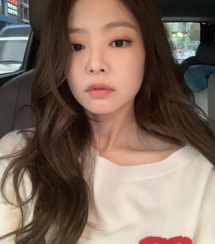 JENNIE THAILAND ♡ tweet media