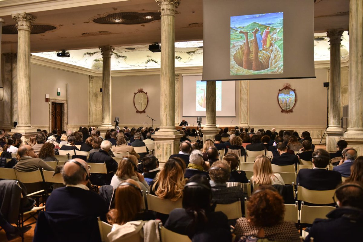 cnappc's tweet photo. #festadellarchitetto2018 “Inscrivere l’architettura nel suolo è una possibile risposta alle mutazioni economiche, sociali, e culturali del nostro tempo" Questo uno dei passaggi più significativi della lectio magistralis tenuta dall’architetto francese Dominique Perrault https://t.co/bRSuRI7Wso