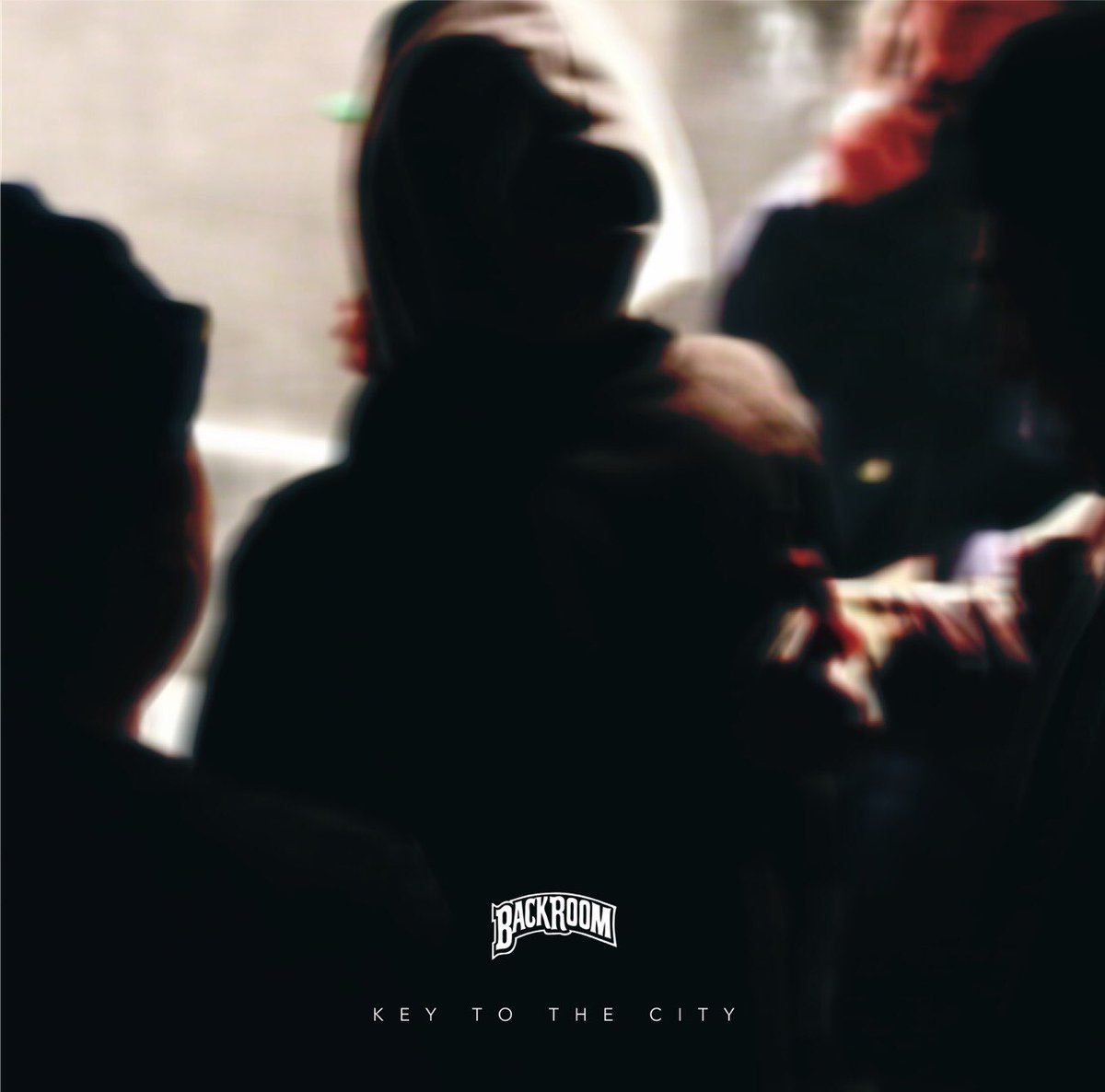 SHBEATS's tweet photo. 週明け月曜より
TOWER RECORDS難波店にてBACKROOMの1st.アルバム
"KEY TO THE CITY"販売開始です🙌

一般発売から約ひと月ながら手元の在庫も残り少なくなってきたので、気になる人は早めにGet It！

MADS (BACKROOM) - LIFTED (prod. O.D.S) [Official Audio]
https://t.co/VPvV5yJPdN

#BCKRM https://t.co/51LFS0idSG