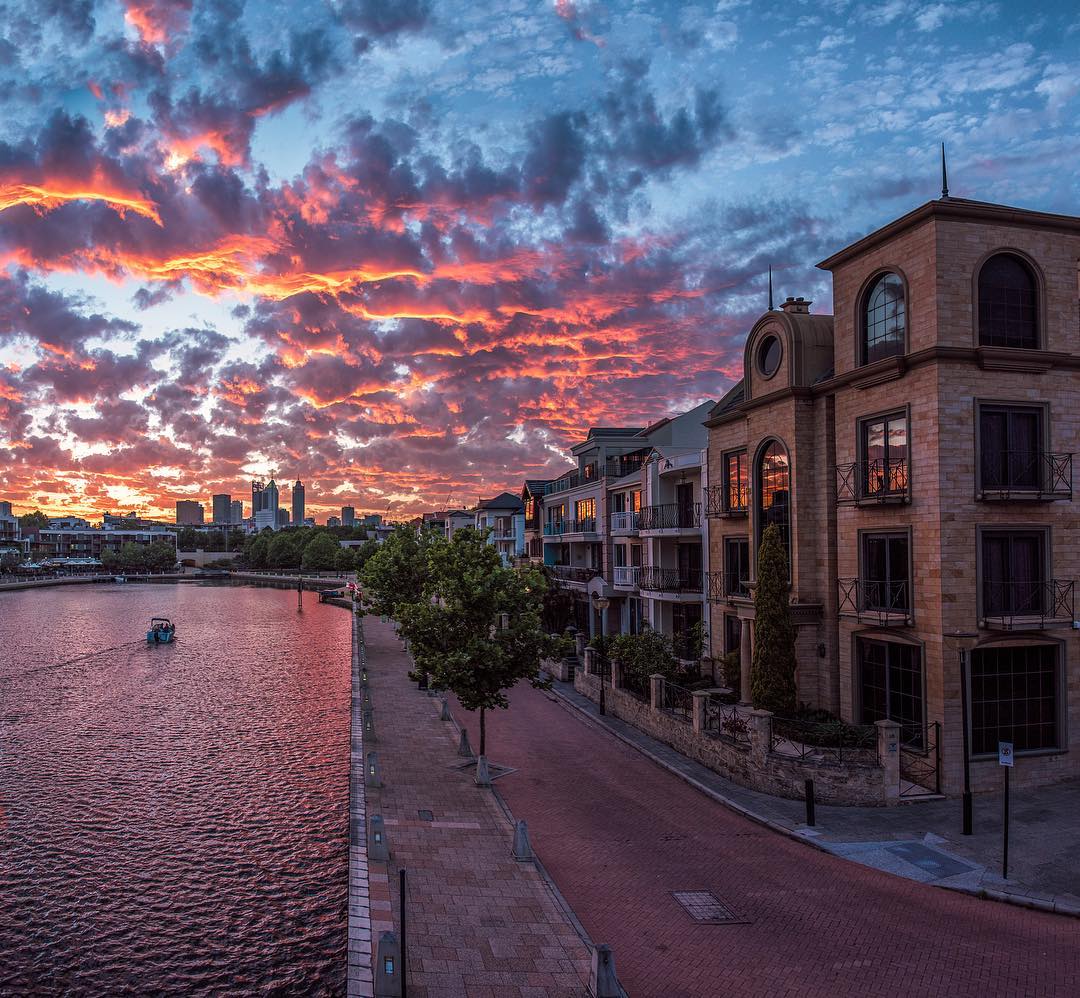 CityofPerth's tweet photo. Spring sunsets never disappoint #eastperth

Image Credit IG/ destinations_eye_go https://t.co/PAKOCezfWt