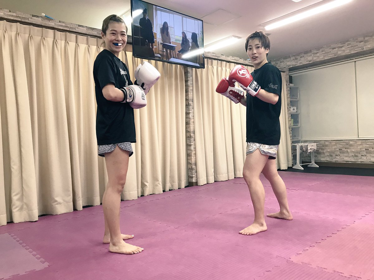 momiushi's tweet photo. 性格と顔面はかわいいけど、攻撃力は全くかわいくない後輩たち。
今日もおつかれっした〜。
#FUKURAHAGI
#GATAI https://t.co/lkNhoPyook