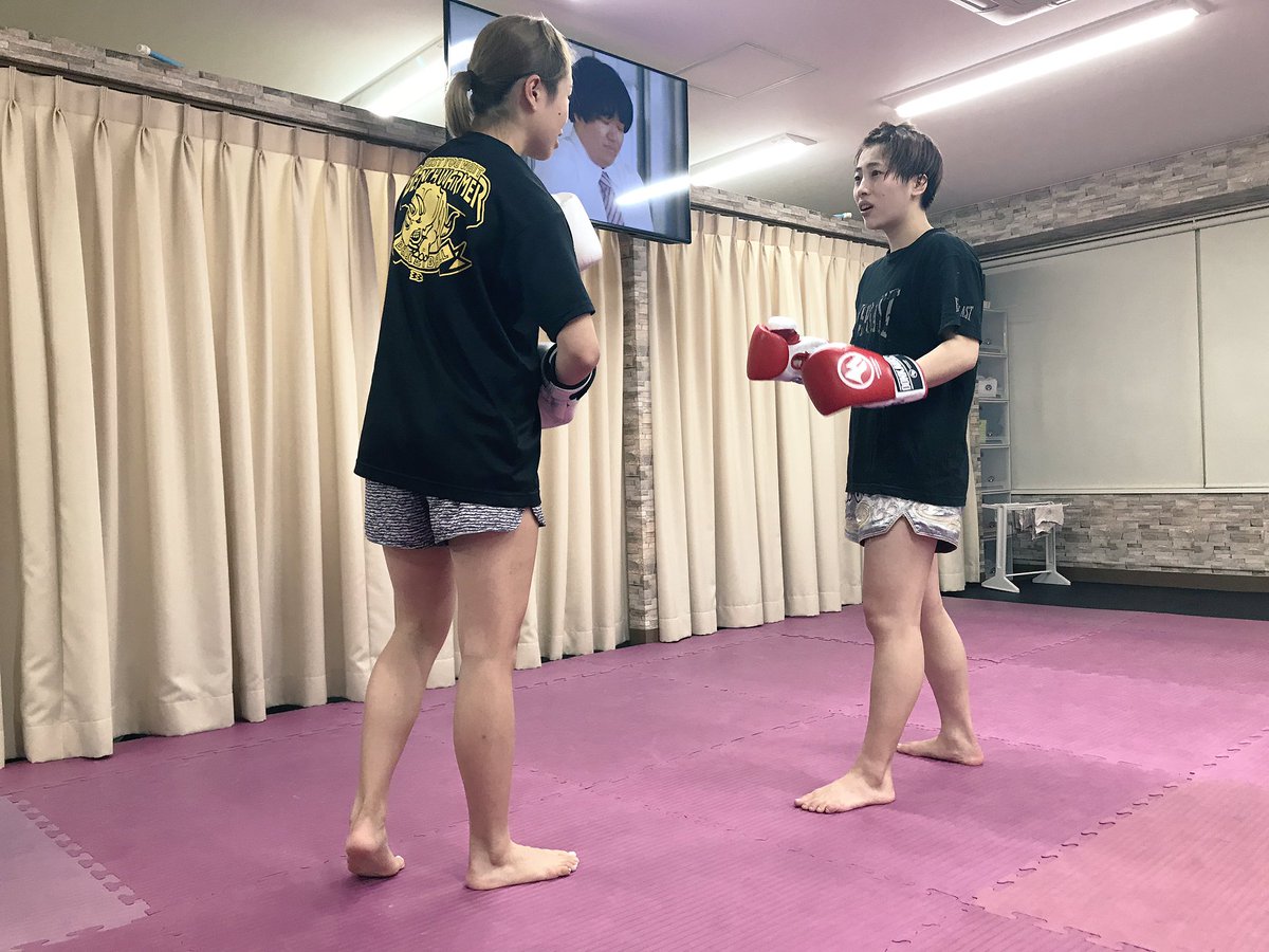 momiushi's tweet photo. 性格と顔面はかわいいけど、攻撃力は全くかわいくない後輩たち。
今日もおつかれっした〜。
#FUKURAHAGI
#GATAI https://t.co/lkNhoPyook