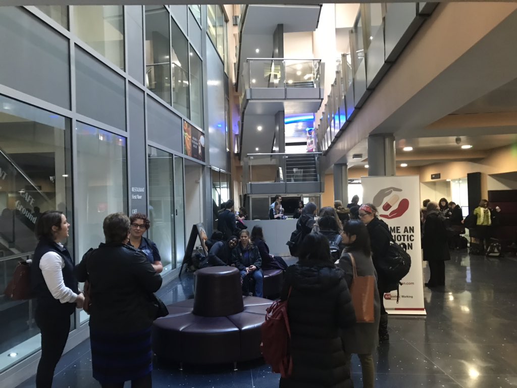 DrDianeAshiru's tweet photo. This was 9am; 30minutes before #abcAMR conf registration and already several students had arrived ready to learn how to tackle #AntibioticResistance. The future is bright as @adeltsheikh said at #FIS2018 re engaging HCPs #AntibioticGuardian
#KeepAntibioticsWorking #EAAD https://t.co/um18cbmgKY