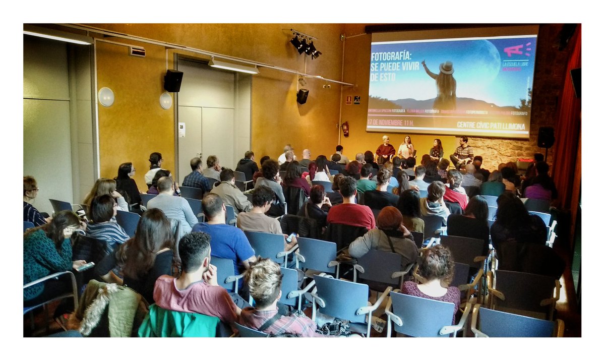 OSDHO's tweet photo. Jornada profesional @DateCuenta. #Fotografía se puede vivir de esto. En @patillimona https://t.co/j08uGUr1bc