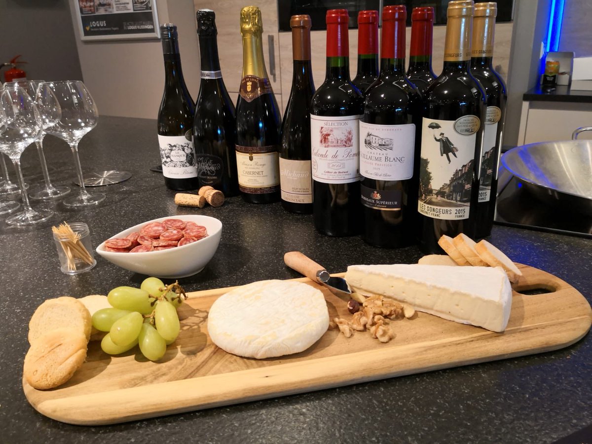 Kom mee eten en geniet nu van geen BTW op je nieuwe keuken, badkamer en of tegels 🤩!

Logus Vlissingen Woondag 2018; voor ieder wat leuks 🛁🎉🎂! #Woondag #GeenBTW #Tegels #Keukens #Badkamers #KomGenieten