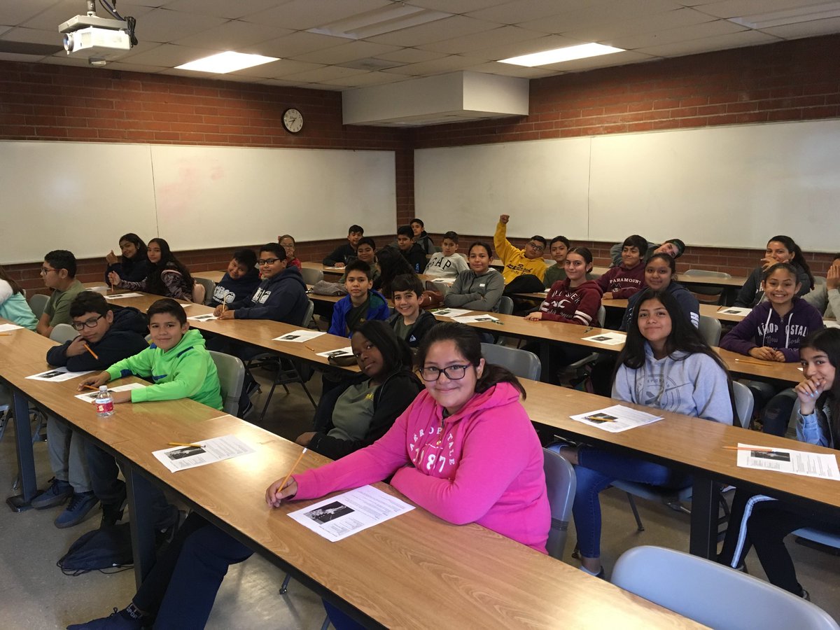 durrelljpusd's tweet photo. Zamboni rocks it at CSULB. MESA!! https://t.co/U6EvWheEo1