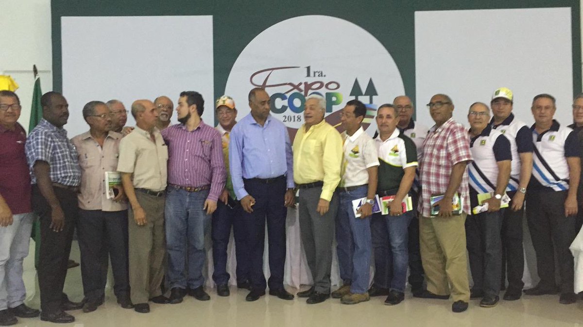 JulitoFulcar's tweet image. En su tercer día, la Primera Feria Nacional del Cooperativismo Dominicano recibe a miles  de ciudadanos !