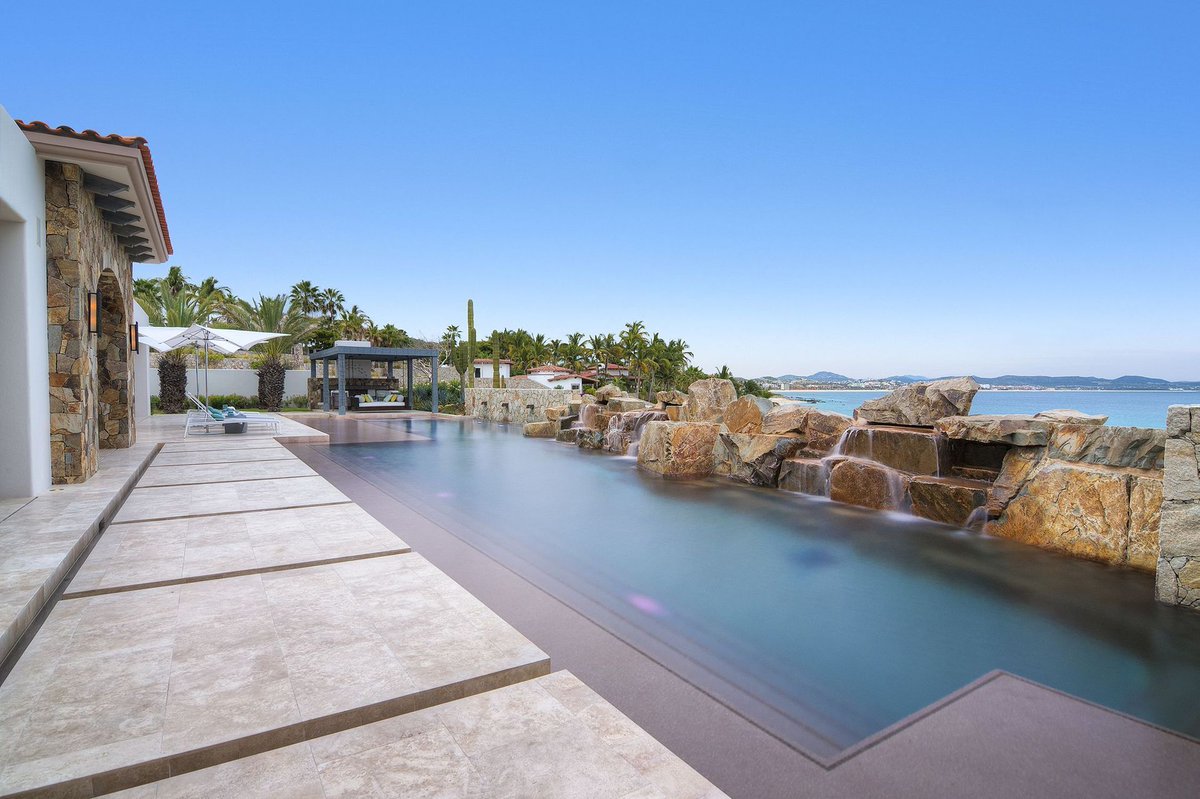 LifestyleInCabo's tweet photo. Cove Six in Palmilla blends contemporary architecture and traditional Mexican hacienda style. Properties like this won’t be on the market for long. Email info@lifestyleincabo.com for details.
#LifestyleInCabo #MichaelBaldwinProperties #LosCabosRealEstate #LuxuryHomes #ComeToCabo https://t.co/aHwiA0dDsN