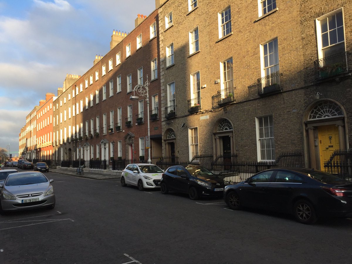 cyclistie's tweet photo. No #shopbybike parking within an ass’ roar of @MerrionHotel, @RPGuilbaud @elywinebars @RoyalHibernianAcademy. #Demandastand https://t.co/vDj1YnUDal