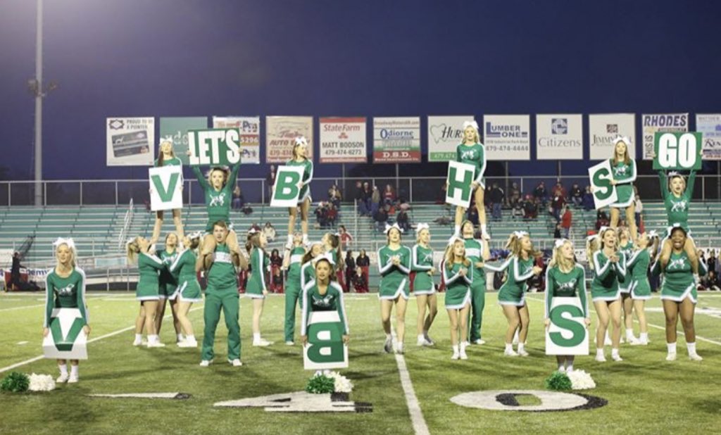 PointerCheer's tweet image. It’s Competition Day at Rogers Heritage! Performance time is 12:32.  #VBHSCheer #OYFRH