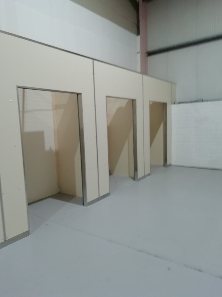 KeithBroaders1's tweet photo. Rent one if these self storage units for €143.00 per month #movinglife #storage #getstorage https://t.co/iQuYhvgvzT