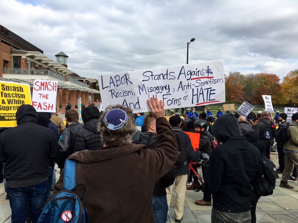 AshAgony's tweet image. Of course, there’s some Gritty signs on the antifascist side here in Philly. #PushBack