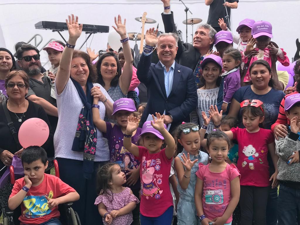 SubseNinez's tweet photo. [HOY]
Subsecretaria @CarolCBown comparte y participa en Celebración del #DiaInternacionaldelNiñoPrematuro en Parque Ohiggins junto al ministro de salud @ESantelicesC representantes de  @sochipe  @neovidas @ministeriosalud https://t.co/QO4SqIErJ7