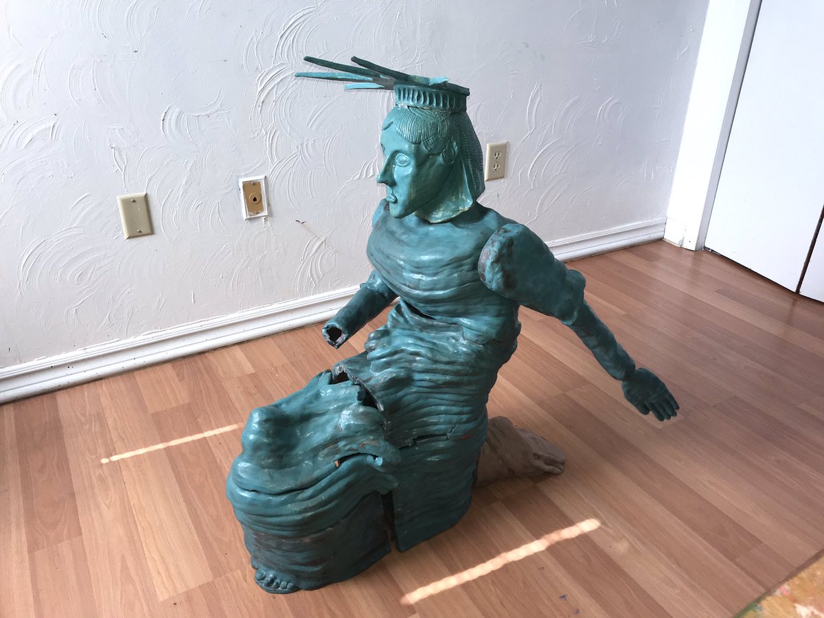 TheDonnyBad's tweet photo. Freedom too Express exhibit new sculpture that will be suspended from a crane https://t.co/bq7mRl1eHi