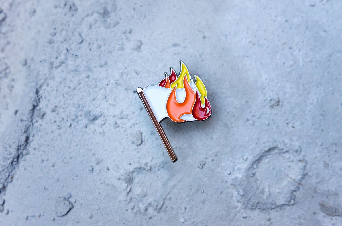 ProtestStore's tweet image. Now, in the new #antagonizers series, the 'Burn the White Flag' pin. #protest protestsuppliesstore.co.uk/store/product/…