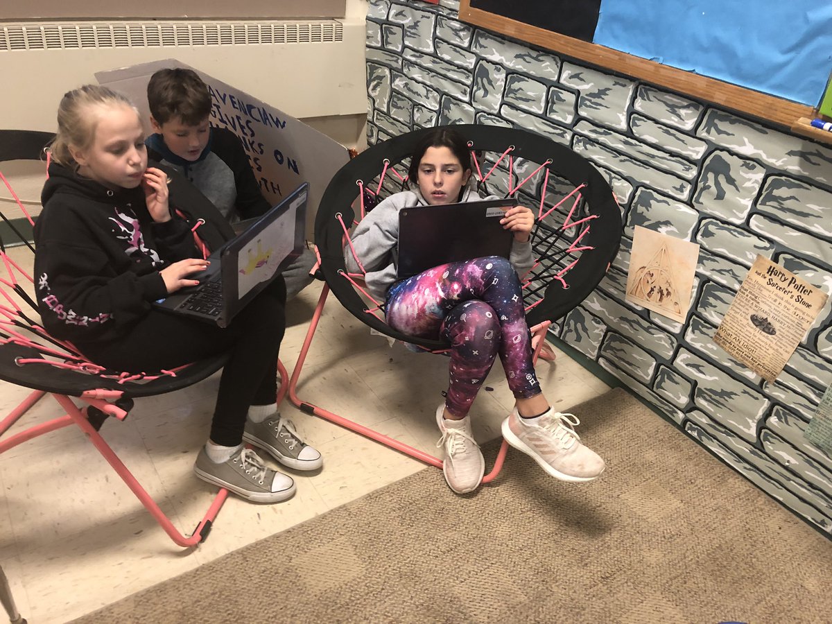 mrfords5thgrade's tweet image. We worked in teams on a digital escape room to help the Pilgrims escape to Plymouth! @BedfordsBobcats #lastdaybeforebreak #welovedit #makeemthink #teamworkmakesthedreamwork