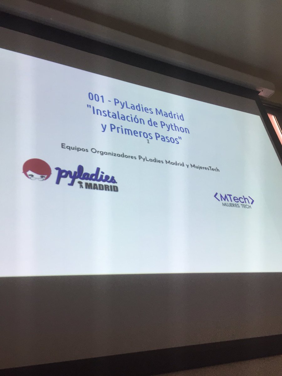 cris_aranda_'s tweet image. Pedazo #Taller de #Python con @PyLadiesMadrid para @MujeresTech en el pedazo espacio de @MakespaceMadrid. Alucinando con nuestos “Hello world”. GRACIAS @mabeldelgadob @mariamedp, sois las mejores profes!! #Pythonisas #FelizSábado