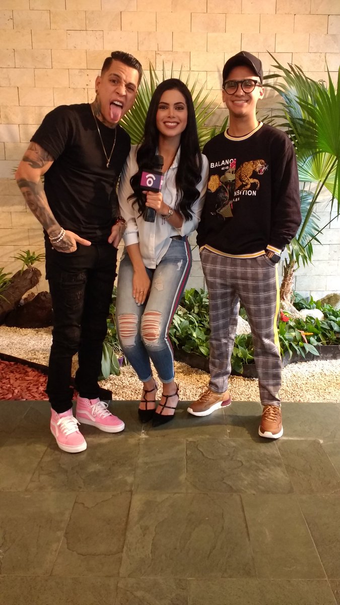 Comienza tu sábado con nosotros y la divertida visita que nos hizo <a href="/MelodiaPerfect/">Gio y Gabo - La Melodia Perfecta</a> promocionando su nuevo sencillo... Desde las 9am con <a href="/KarielysCR/">Karielys Cuadros</a> por <a href="/Venevision_Plus/">Venevision Plus</a>