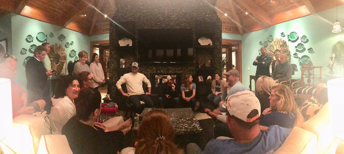 integritydoctor's tweet photo. Yesterday was another awesome day for our Integrity Elite βImmeasurably Moreβ weekend! The day was spent on Maule Island having lunch, dinner, and seeing eagles unit together in conversation and life! We are grateful! Ephesians 3:20
#IntegrityDoctors #Grateful https://t.co/c96cEzCiAn