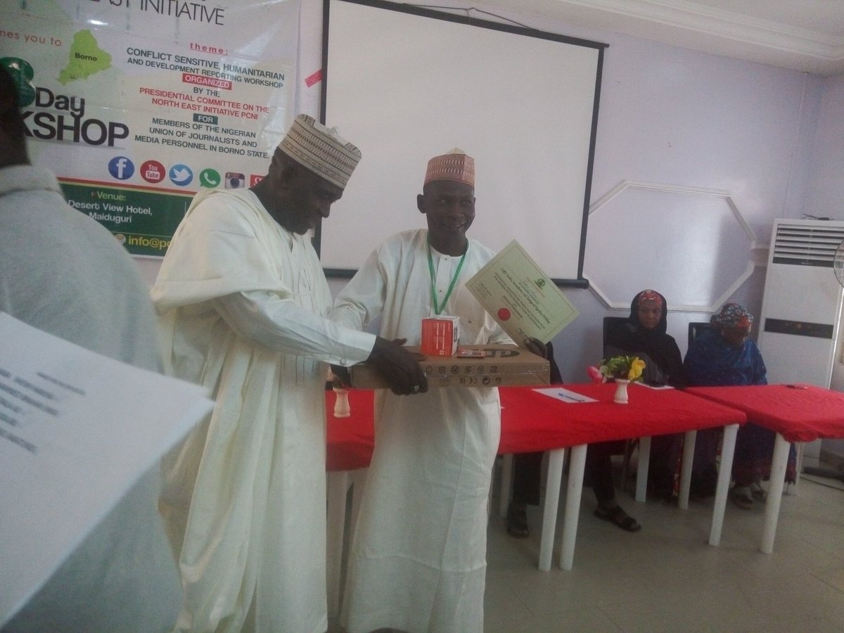 Sophyemman's tweet photo. Presentation of certificates and gadgets to participants of the @pcni workshop on conflict sensitive, humanitarian and development reporting. https://t.co/SqQfRBsqQd