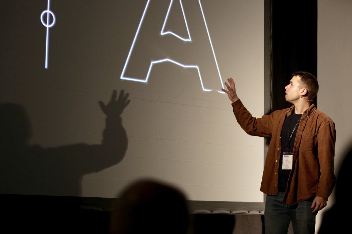 dynamicfontday's tweet photo. Typeface personality + variable fonts – Rasmus Michaëlis, Torsten Lindsø #dynamicfontday18 #dynamicfontday (photos by @typographische) https://t.co/2TvPi1lBhH https://t.co/3BMGof7JXS