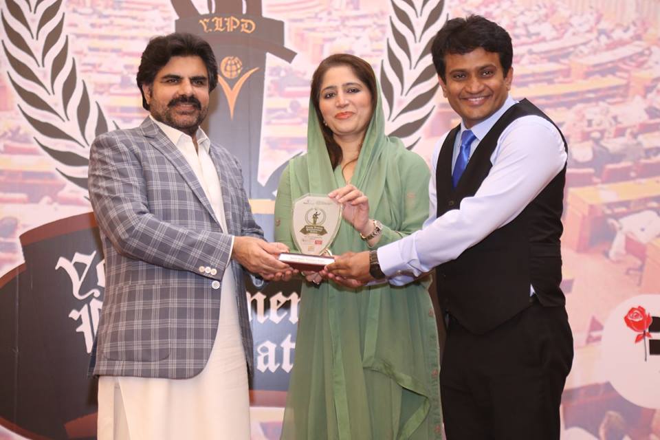 SawalPakistan's tweet photo. We are thankful to Mr. @SyedNasirHShah  (Sindh Minister for Prisons, Religious Affairs, Works &amp; Services) for joining us as Chief Guest in the closing ceremony of Young Leaders Parliamentary Debate at Karachi Marriott Hotel. https://t.co/vhVDjGxQI6
