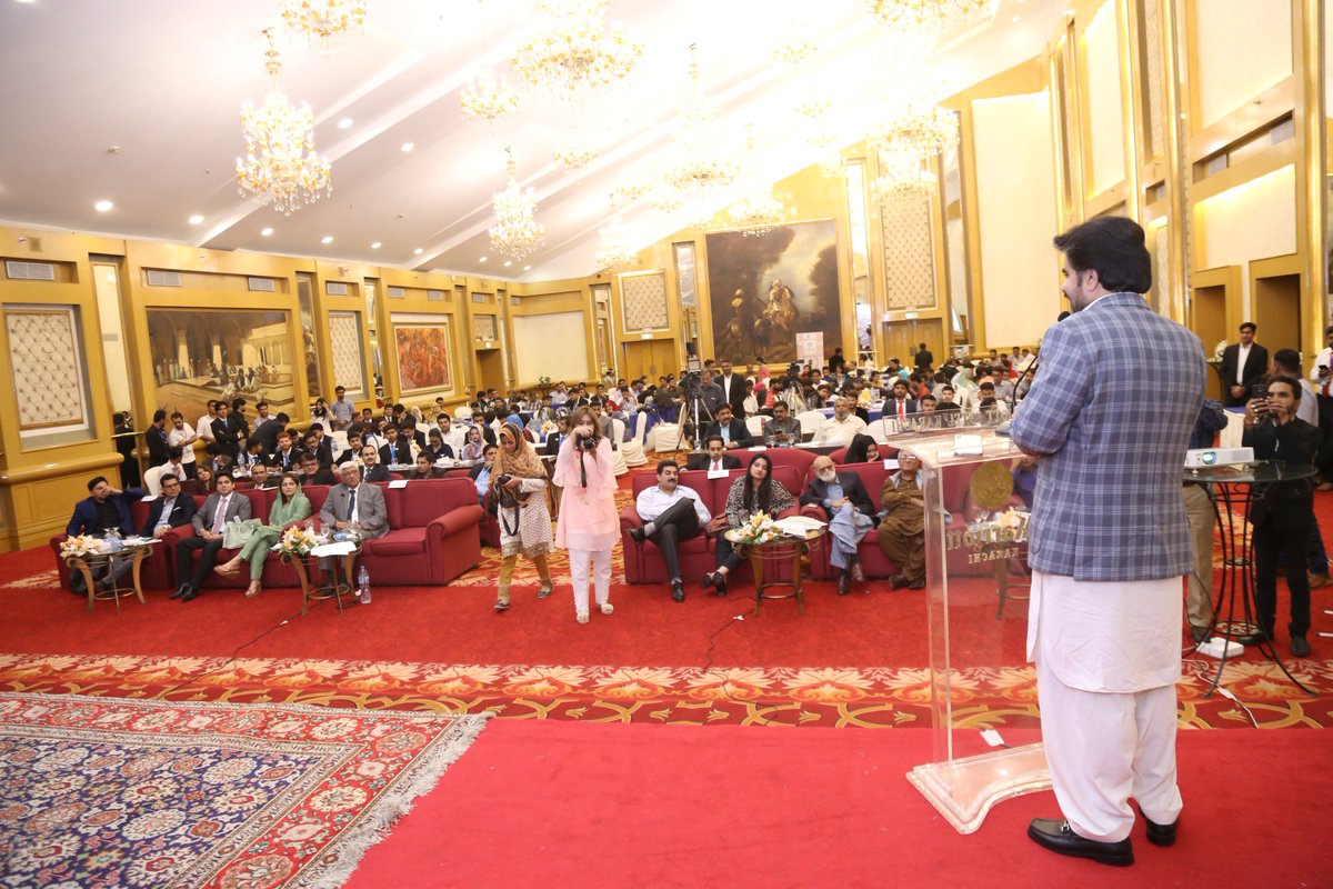 SawalPakistan's tweet photo. We are thankful to Mr. @SyedNasirHShah  (Sindh Minister for Prisons, Religious Affairs, Works &amp; Services) for joining us as Chief Guest in the closing ceremony of Young Leaders Parliamentary Debate at Karachi Marriott Hotel. https://t.co/vhVDjGxQI6