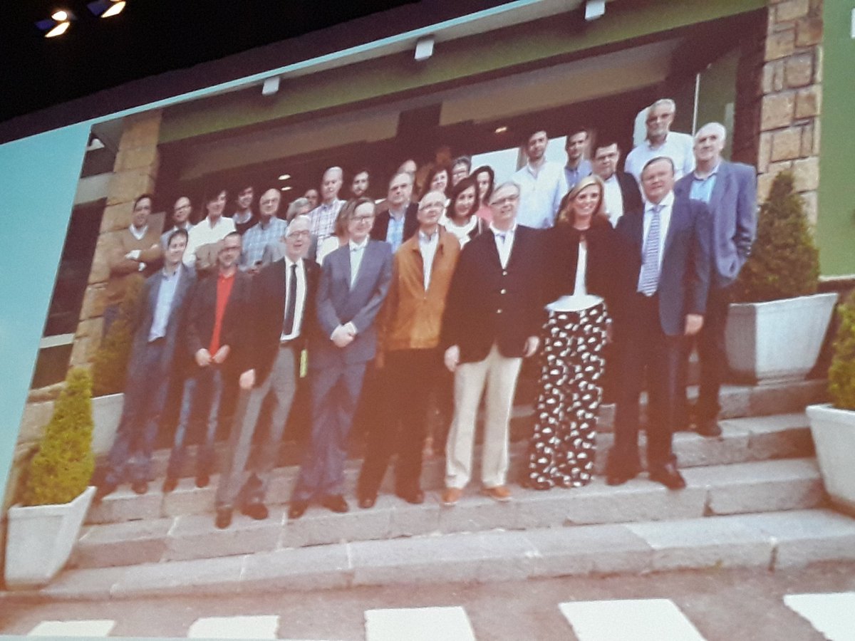 aedv_es's tweet photo. Sincero homenaje al Dr. José Ramón Curto, dermatólogo fallecido repentinamente en la Reunión de #GEDET2018
Sus compañeros y la AEDV dan su más sincero pésame a la familia. DEP. https://t.co/wNxNHbmSWj