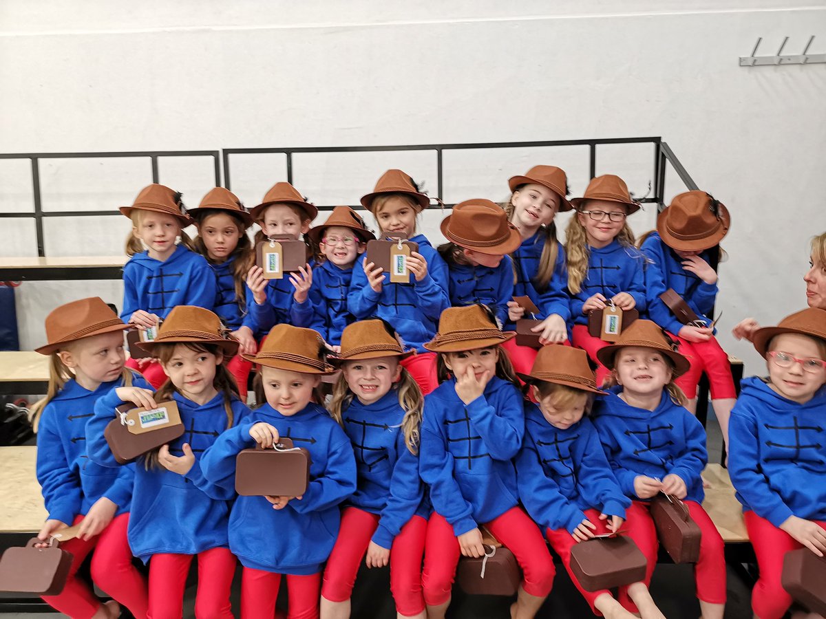 JUMPGymCnauld's tweet photo. Well our mini team did us proud with their final Paddington routine ππ it's the senior's turn this afternoon #GymfestPerth https://t.co/RKfXmQVtZp