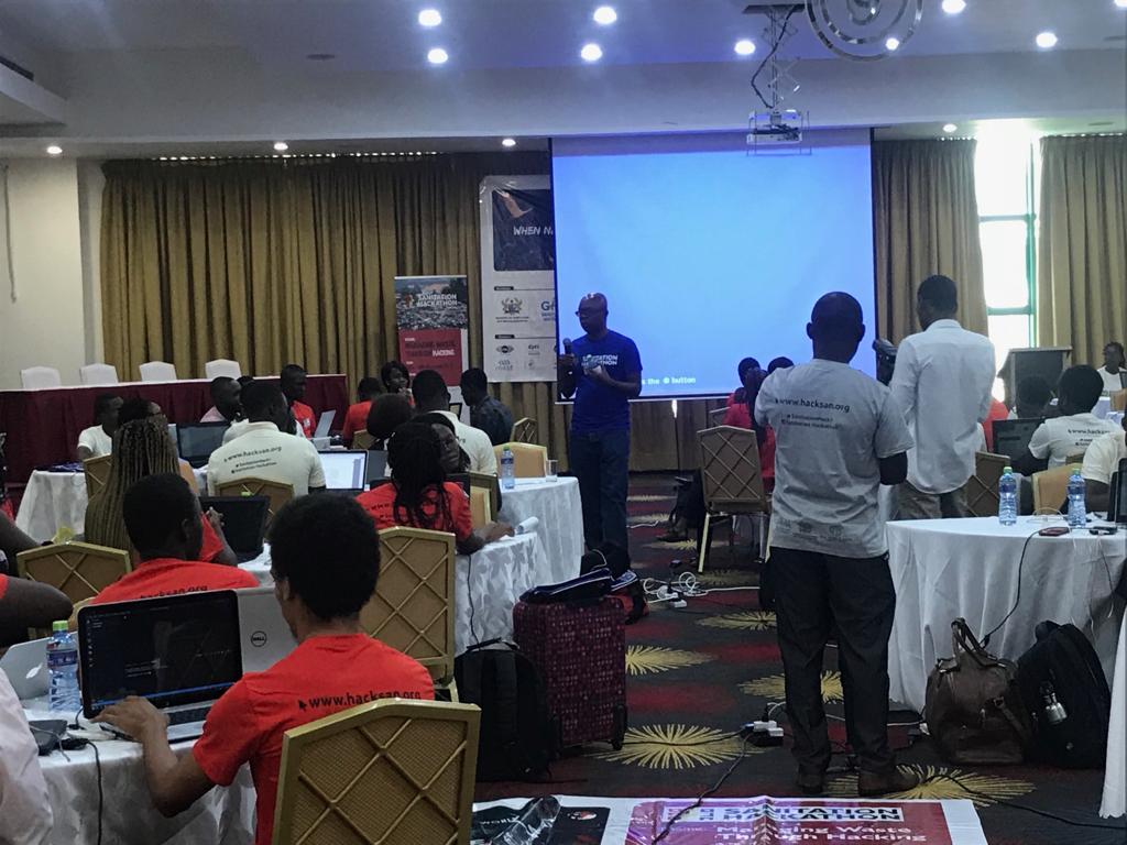 Harold Esseku of <a href="/WorldBank/">WorldBank</a> giving an overview of Sanitation Hackathon with the World toilet day