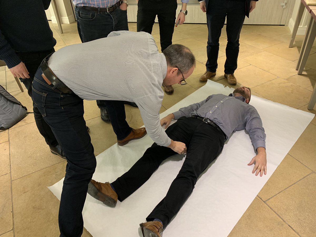 paulkitchen2's tweet photo. How do you get a group of adults to do crazy thing? Just ask them. #Present yourself in the right way.
#PresentationSkills @qodaconsulting @LiveAndLearnLtd
#DoitrightDoitwell https://t.co/3vS9At9AaJ
