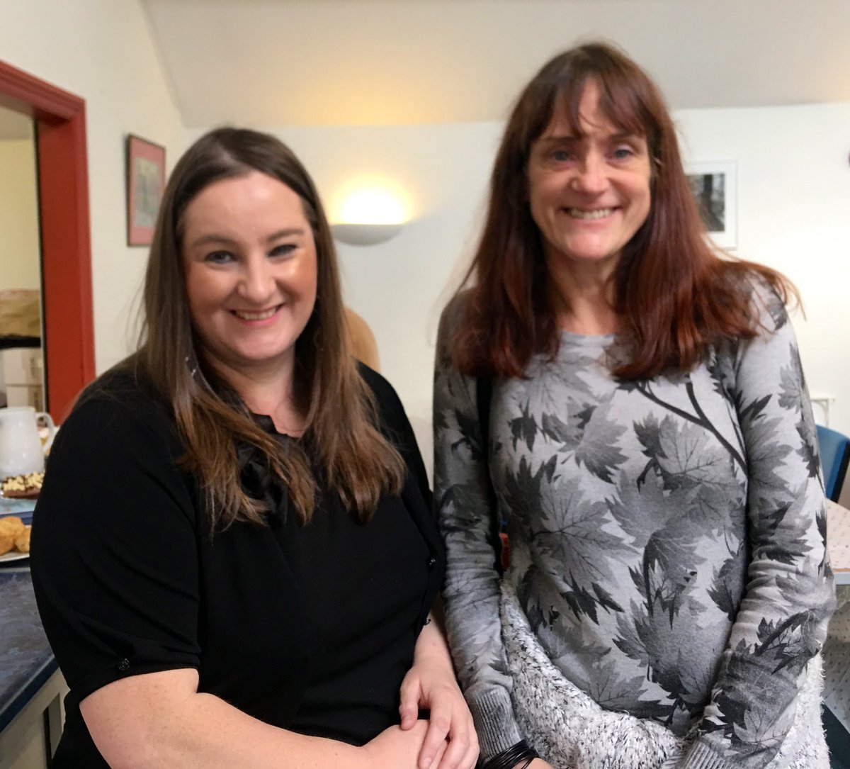JayneCowan's tweet photo. Great to catch up with @hevward at the Deri Quilters event. The group work tirelessly for local charities. https://t.co/NH6DhVxh10