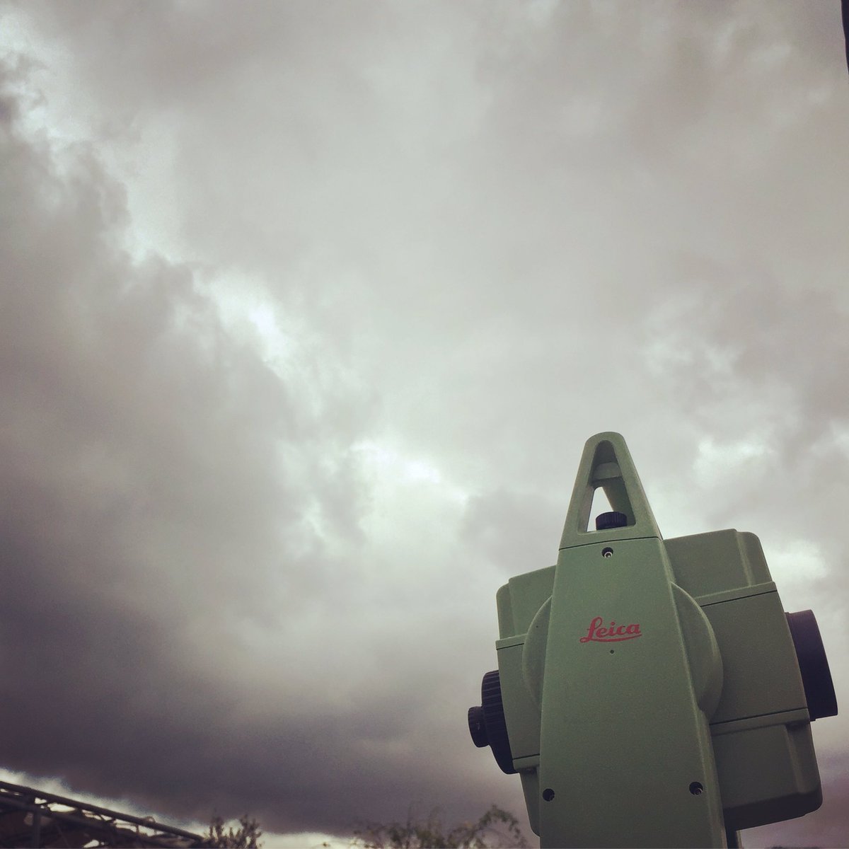 #surveylife #topografogr #topografontas με κόντρα τον καιρό. ΤοπογραφΩ - 213.0.888.888 @ Alepokhóri, Attiki, Greece