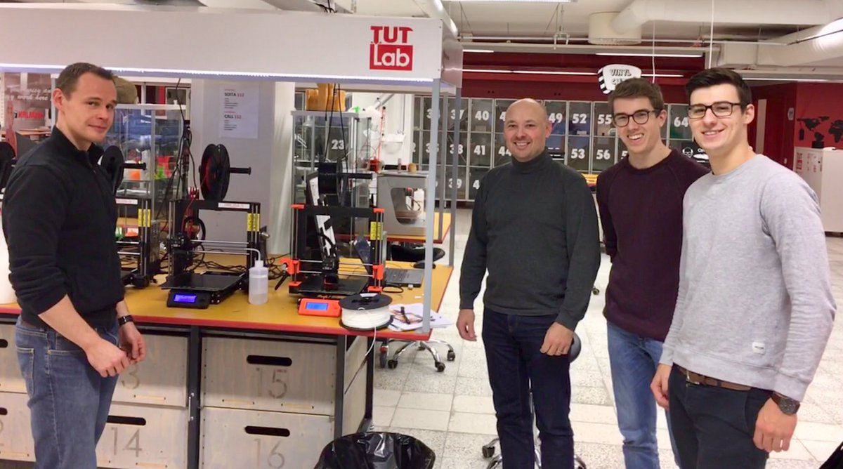 maik_mzp's tweet image. Team FutureLogistX’s 3D-printing is going strong for #KalmarCreathon at #TUTLab! @Kalmarglobal