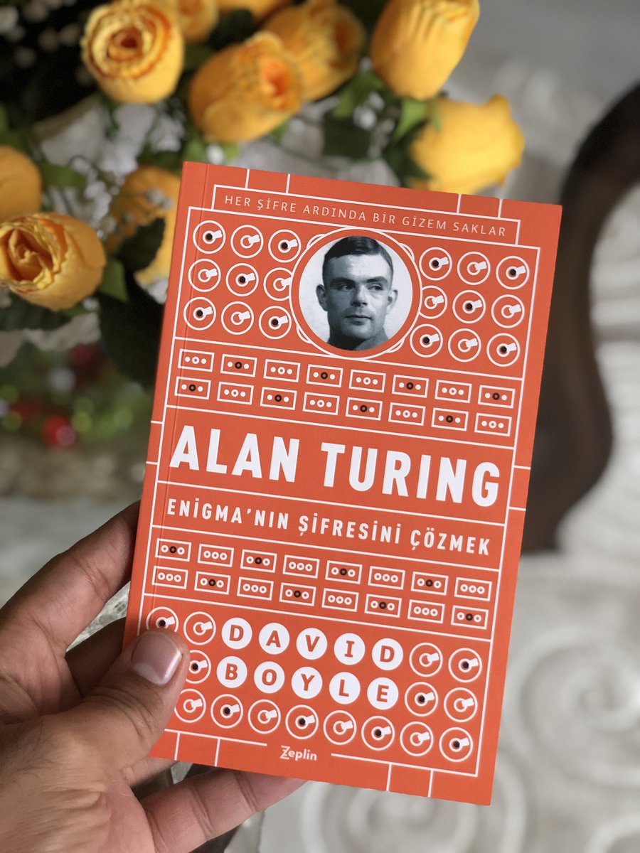 senolsengul's tweet photo. Alan Mathison Turing. Matematikçi. Filozof. Şifre kırıcı. Bilgisayar biliminin kurucusu. Yapay zeka’nın temellerini atan adam.. #AlanTuring #DavidBoyle #Kitap #KitapOku https://t.co/rhXyrqZJJn
